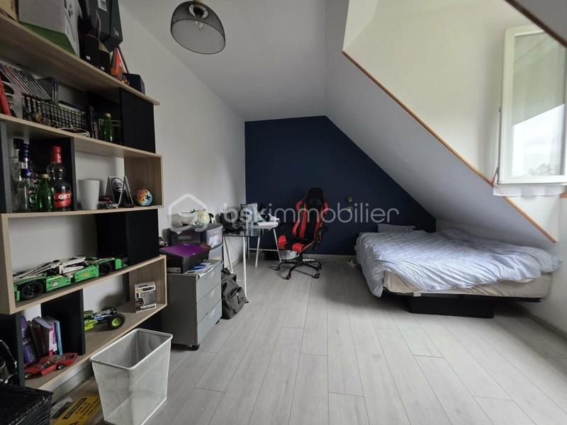 Pavillon - 130 m² - 6 pièces