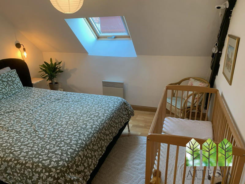 Maison - 285 m² - 13 pièces