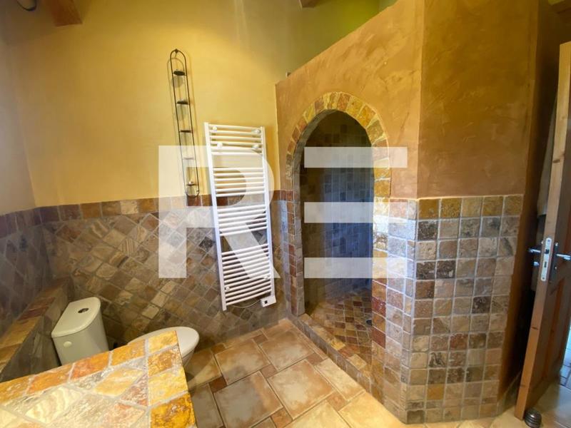 Mas - 222 m² - 7 pièces