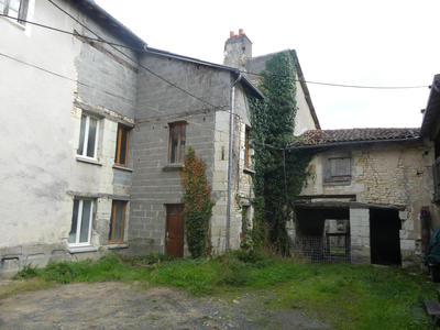 Maison - 96 m² - 3 pièces