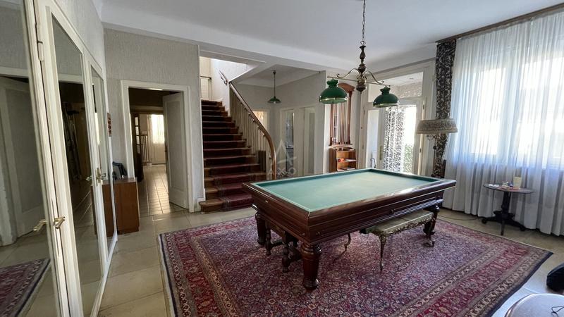 Maison - 410 m² - 15 pièces