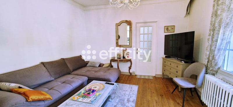 Maison - 95 m² - 5 pièces