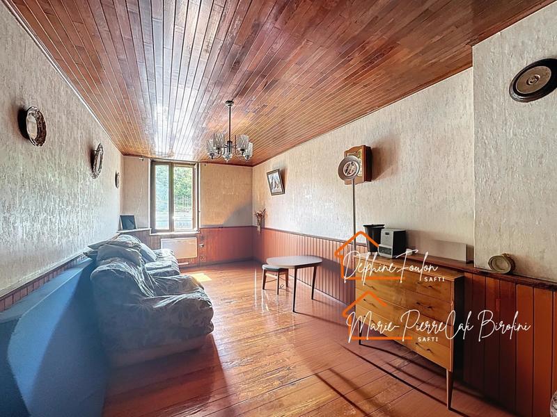 Maison - 137 m² - 6 pièces