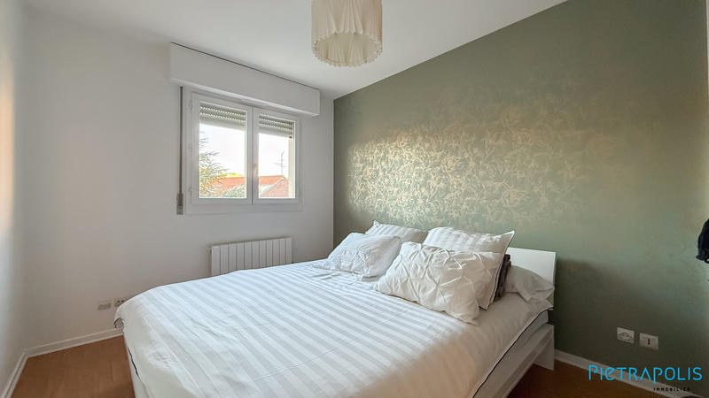 Appartement - 100 m² - 4 pièces