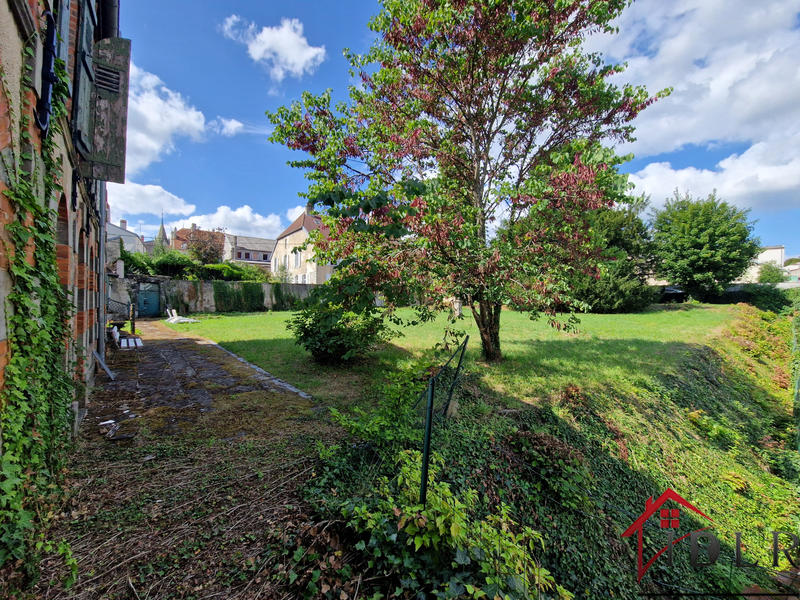 Maison - 402 m² - 14 pièces