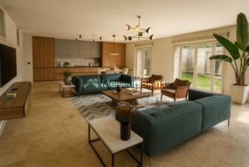 Maison de ville - 138 m² - 5 pièces