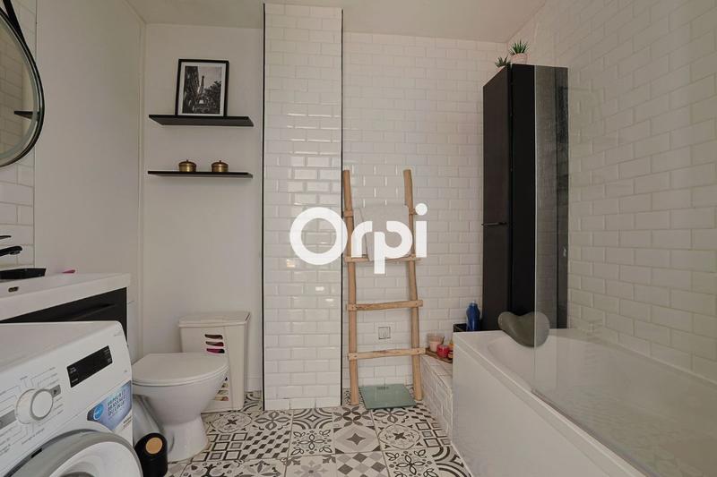 Loft - 69 m² - 3 pièces