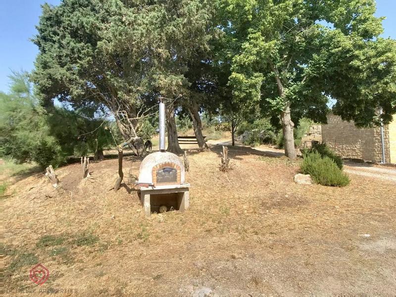 Propriété - 360 m² - 10 pièces