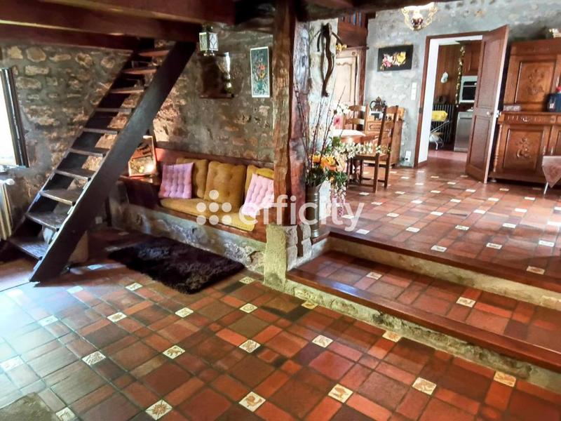 Longère - 187 m² - 6 pièces