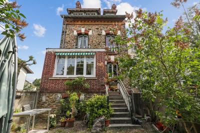 Maison ancienne - 125 m² - 6 pièces