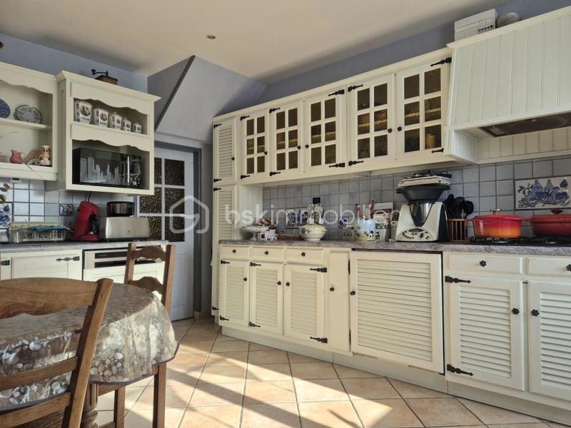 Demeure - 125 m² - 6 pièces