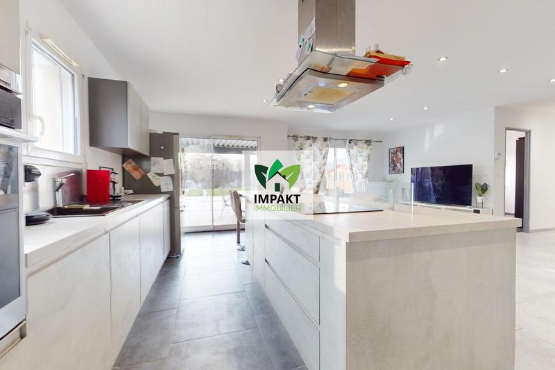 Maison - 120 m² - 7 pièces