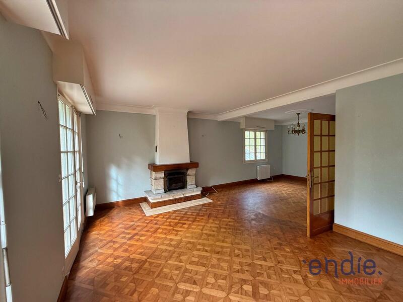 Maison - 137 m² - 5 pièces