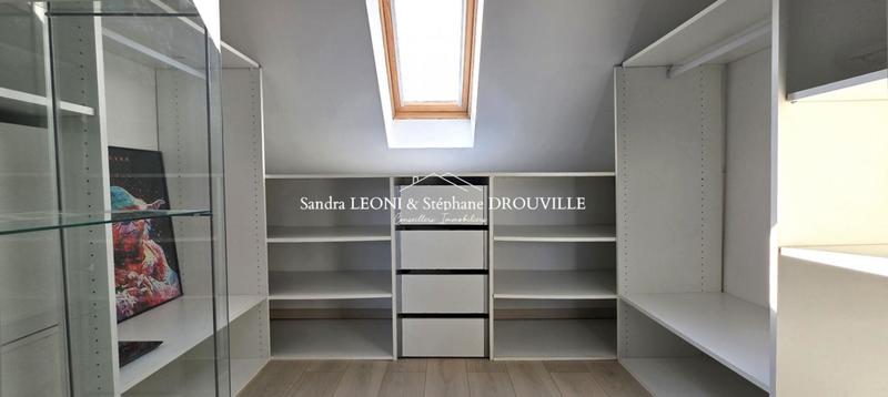 Maison - 153 m² - 7 pièces