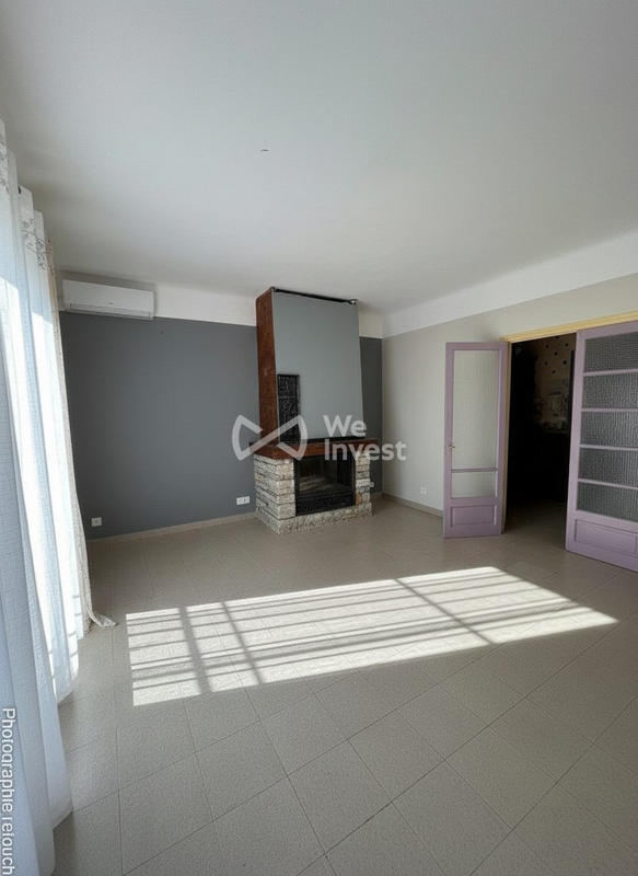 Maison traditionnelle - 220 m² - 12 pièces