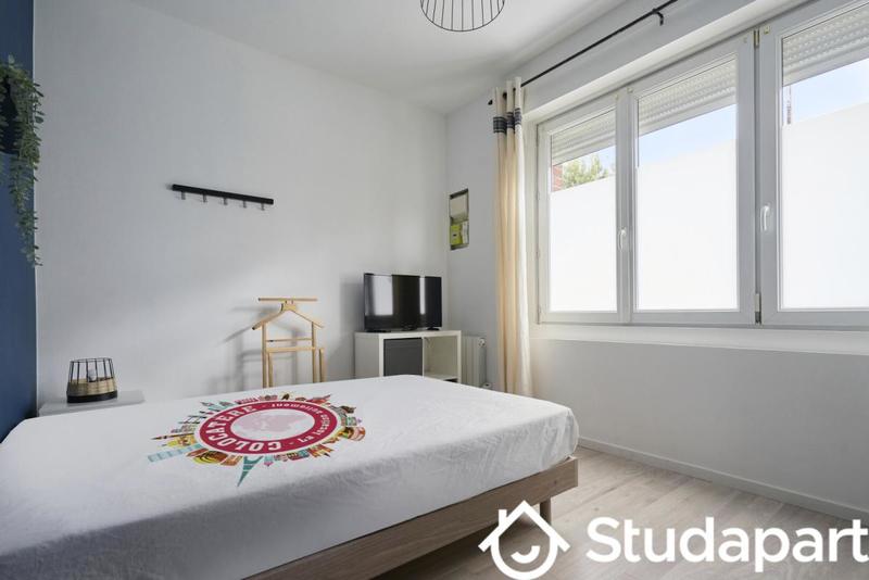 Chambre - 10 m² - 1 pièce