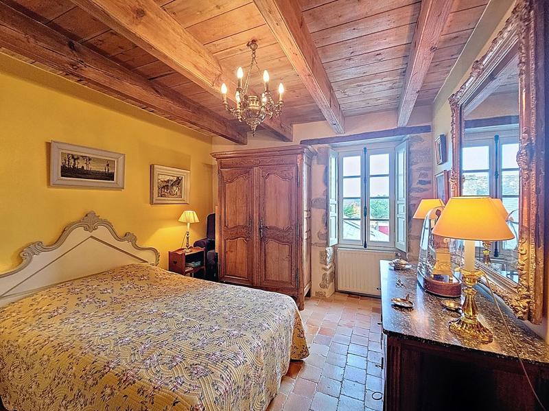 Maison - 167 m² - 7 pièces