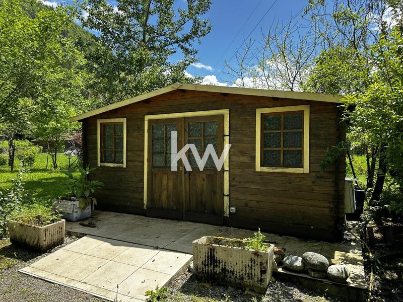 Maison - 440 m² - 6 pièces