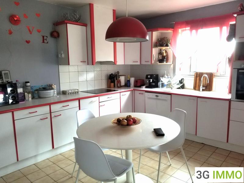 Maison - 152 m² - 8 pièces