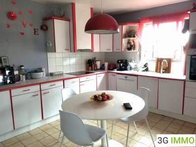 Maison - 152 m² - 8 pièces