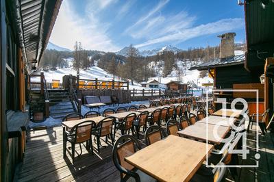 Hôtellerie / Restauration - 258 m²