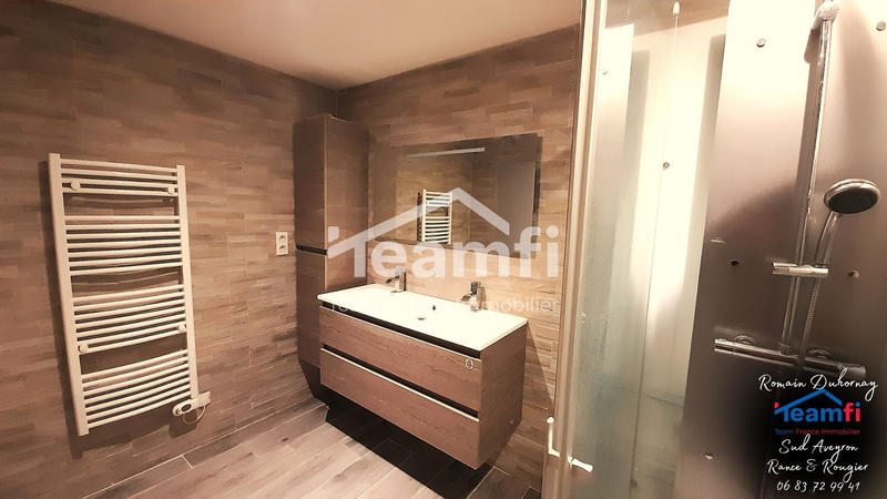 Maison - 96 m² - 8 pièces