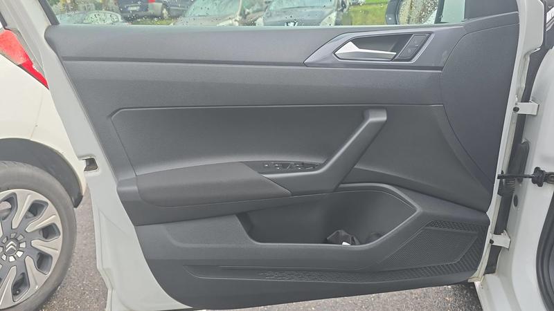 Volkswagen Polo VI 1.0 80 Connect