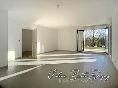 Appartement - 86 m² - 4 pièces