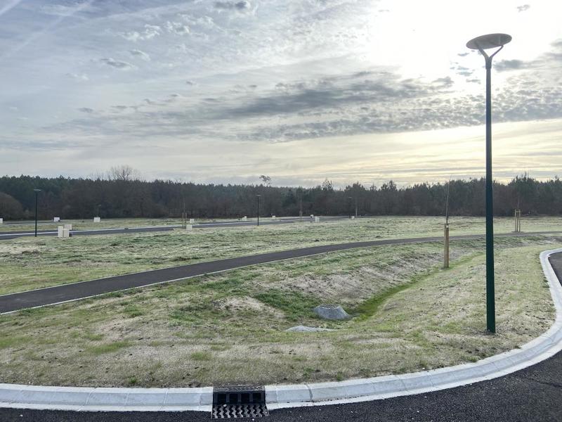 Terrain constructible - 714 m²