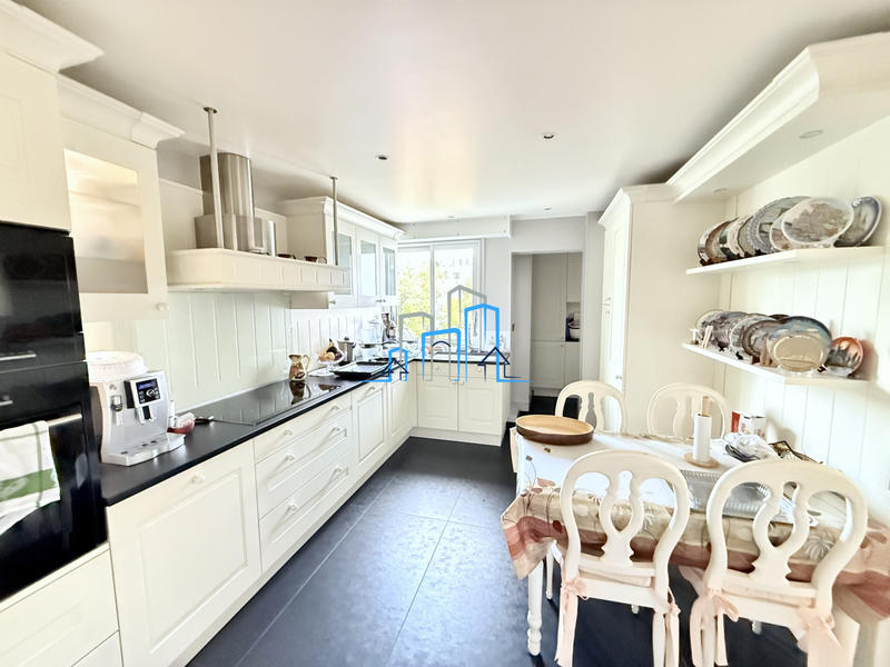 Appartement - 138 m² - 3 pièces