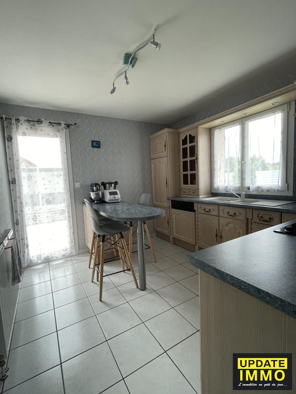 Maison - 134 m² - 9 pièces