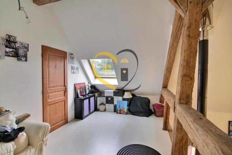 Maison - 180 m² - 9 pièces