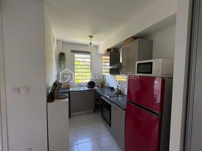 Studio - 30 m² - 1 pièce