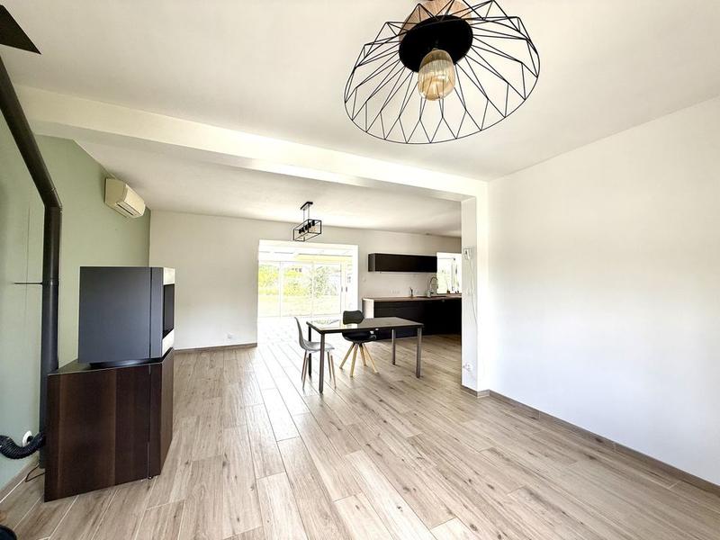 Pavillon - 145 m² - 6 pièces