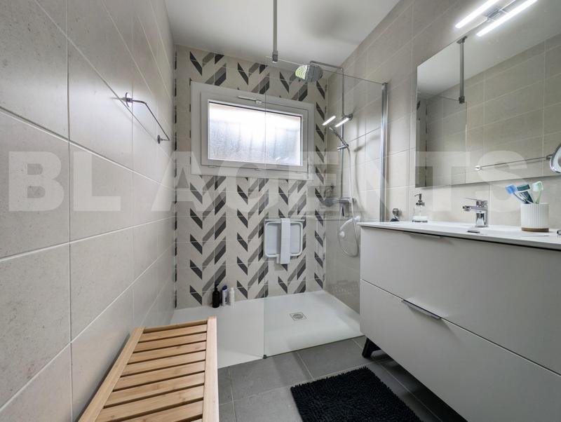 Maison de village - 80 m² - 4 pièces