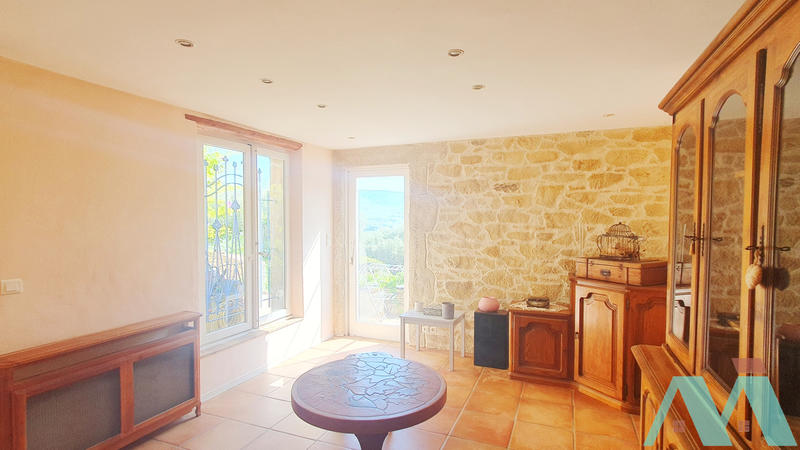 Maison - 198 m² - 7 pièces