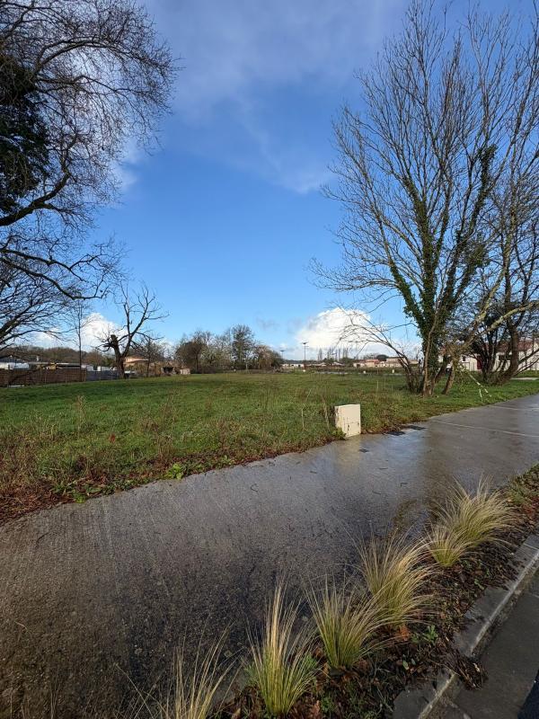 Terrain constructible - 580 m²