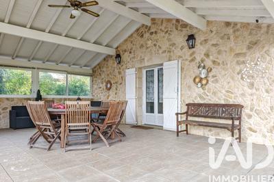 Maison - 358 m² - 8 pièces