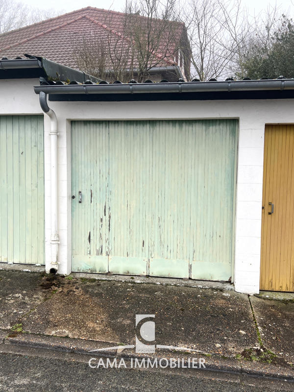 Parking / Garage - 15 m²