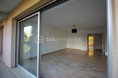 Appartement - 92 m² - 4 pièces