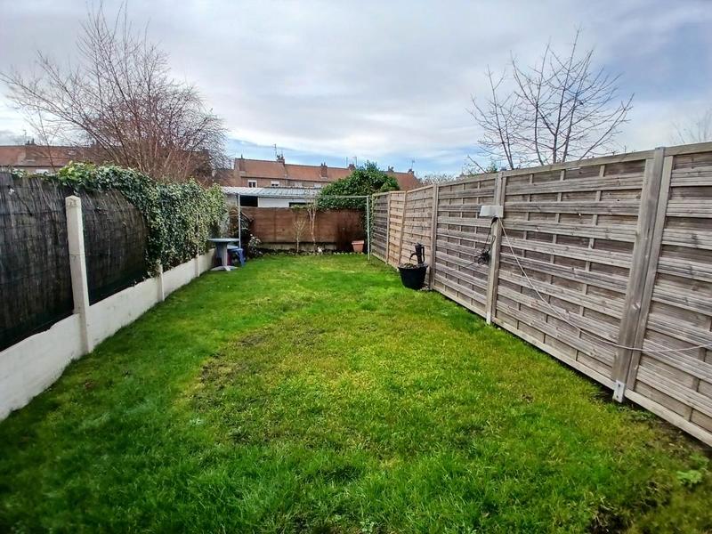 Maison - 102 m² - 5 pièces