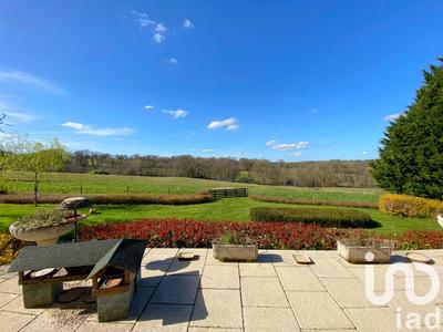 Maison - 167 m² - 8 pièces