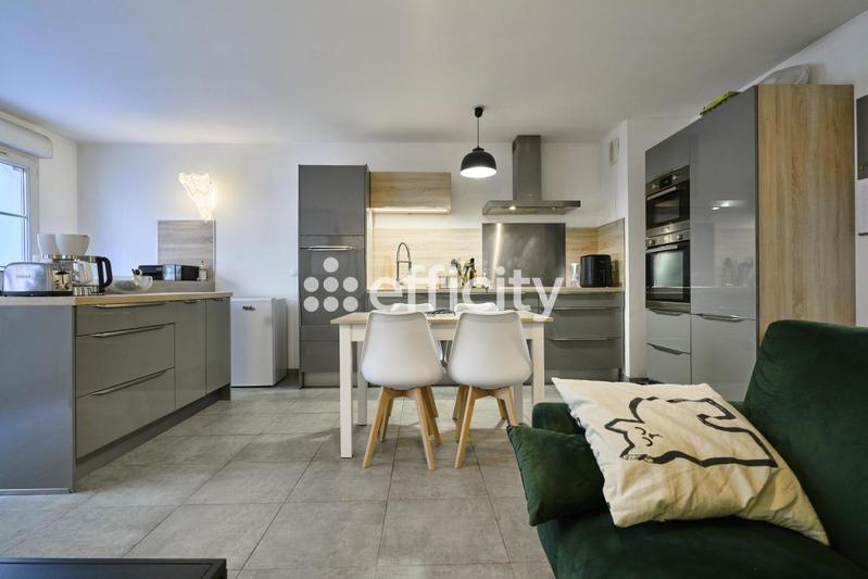 Appartement - 72 m² - 3 pièces