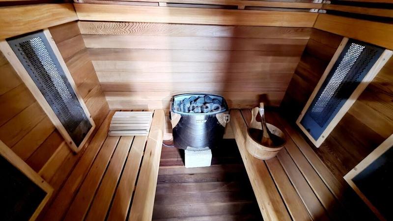 Maison - 207 m² - 7 pièces