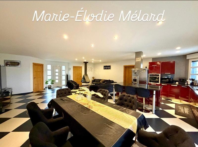 Maison - 156 m² - 6 pièces