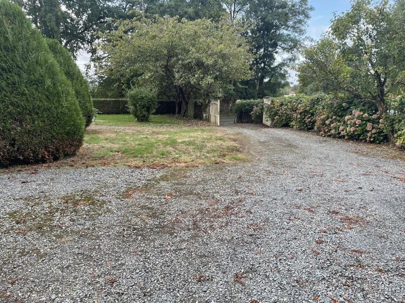 Maison - 201 m² - 9 pièces