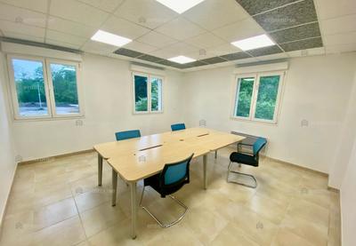 Bureau - 440 m²