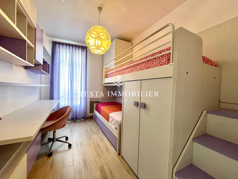 Appartement - 70 m² - 5 pièces