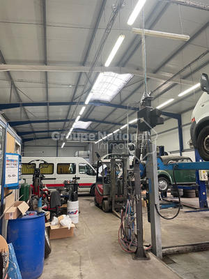 Local commercial - 1 145 m²