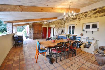 Maison en pierre - 279 m² - 11 pièces